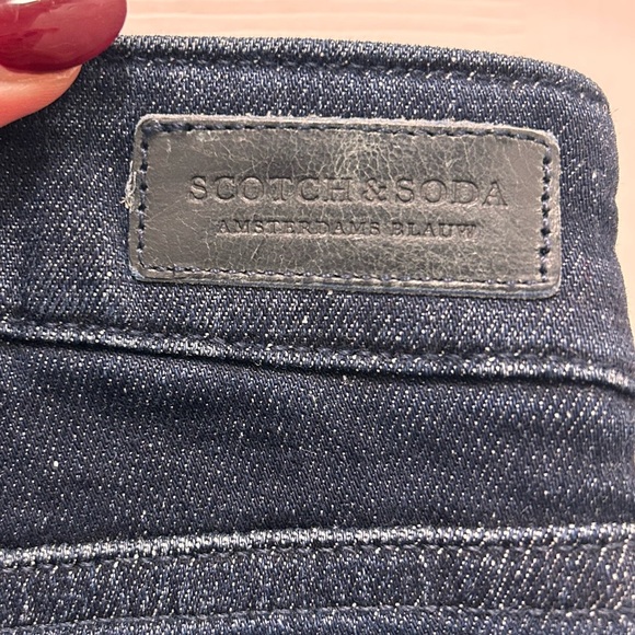 4/$20 Scotch & Soda women’s supreme slim straight stretch dark wash jeans 26x32 - Picture 6 of 13